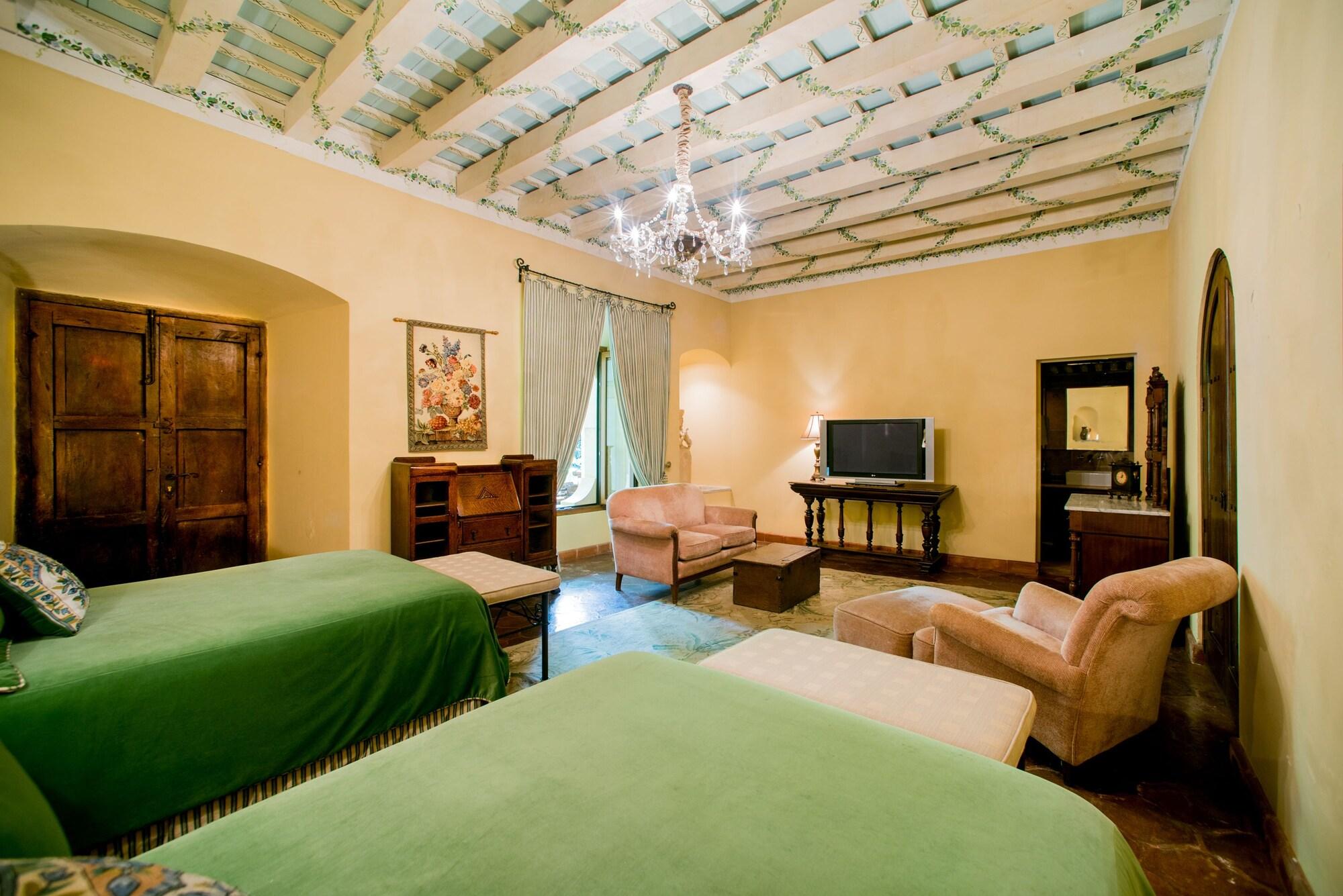 Hotel Palacio De Dona Leonor Antigua ภายนอก รูปภาพ