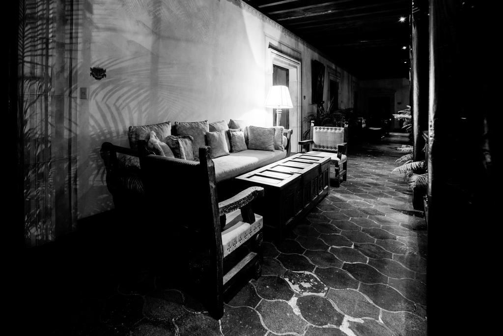 Hotel Palacio De Dona Leonor Antigua ภายนอก รูปภาพ