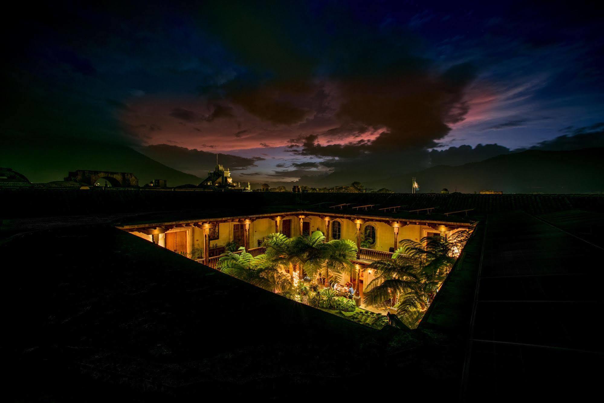 Hotel Palacio De Dona Leonor Antigua ภายนอก รูปภาพ